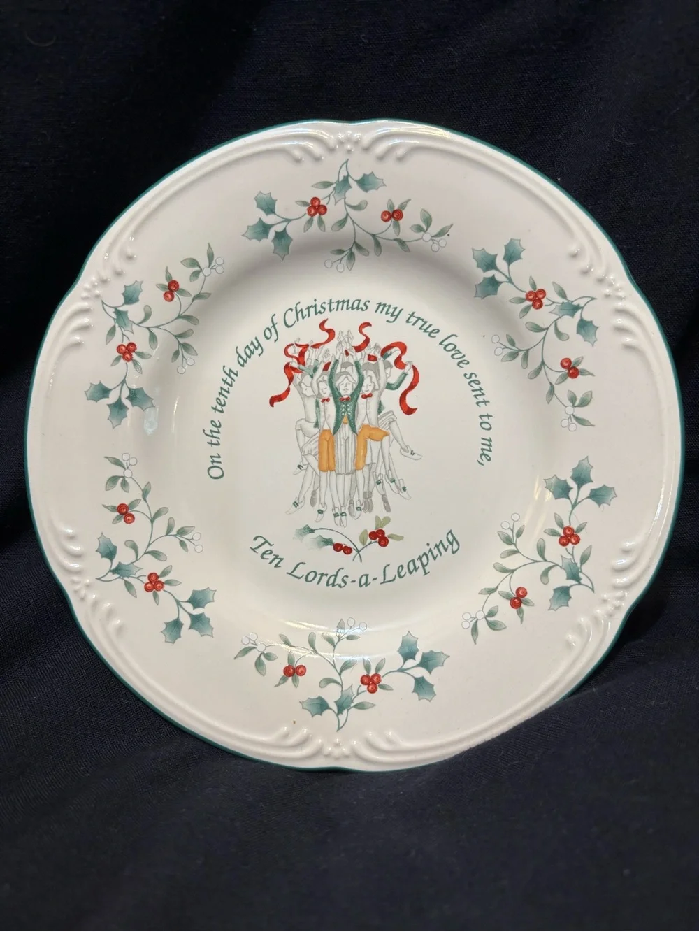 Pfaltzgraff Christmas Ten Lords-a-Leaping 8” plate. 12 Days of Christmas series